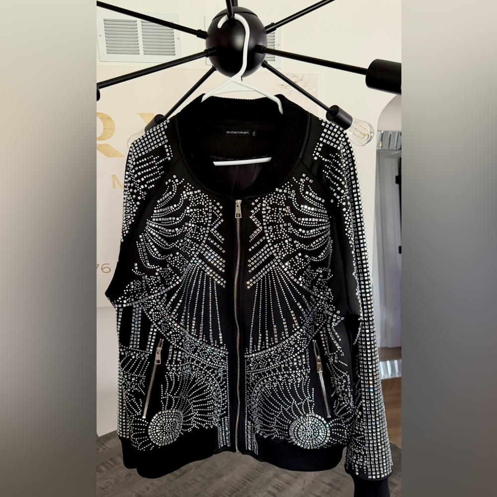Black and Silver Performance Jacket with Art Deco Design size US L